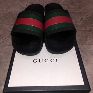 Gucci Flip Flops Size 9